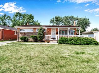 80 Noel Dr, Williamsville, NY 14221