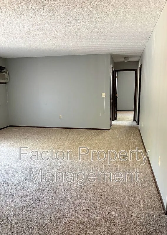 Building Photo - 418 Allan Ave #6