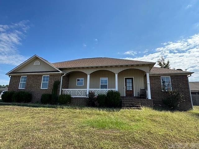 1st image of 9 Lynndi Ln
