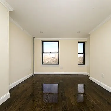 447 E 9th St #1-2 — Photo 6