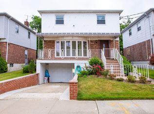 1315 209th St, Bayside, NY