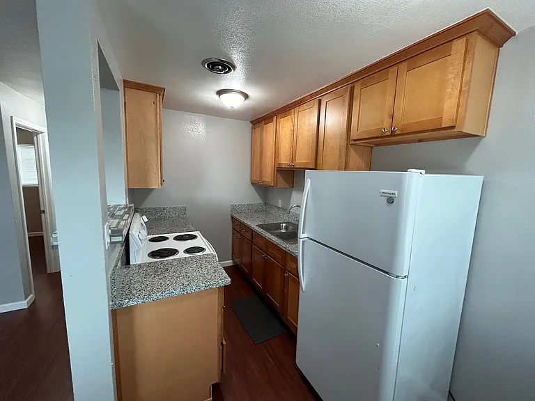 5352 Young St — Photo 7