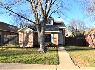 1313 Maplewood Dr, Lewisville, TX 75067