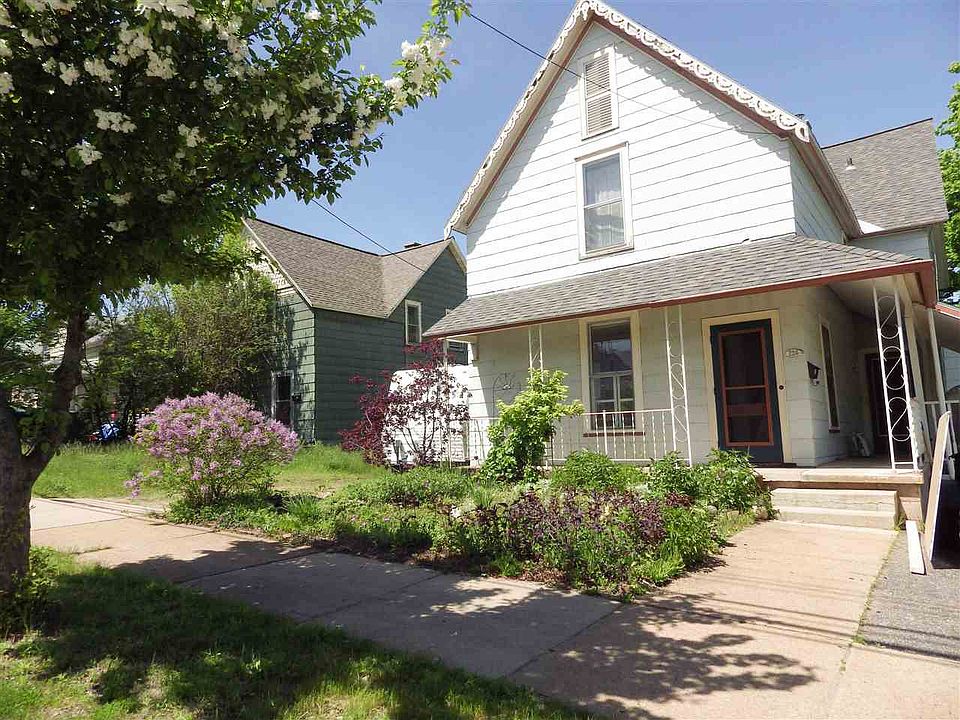 1st image of 224 Fisher St