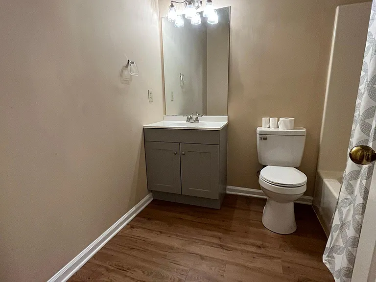 Main bathroom
