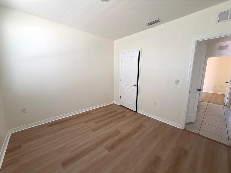 308 Sofia Ln — Photo 32