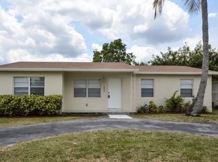 7800 SW 6th Ct, Pompano Beach, FL 33068
