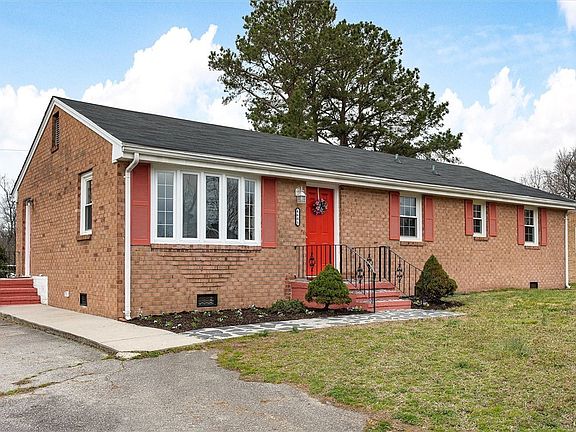 2nd image of 4605 Winterbourne Dr