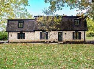 99 Davis Rd, Dayton, OH 45459