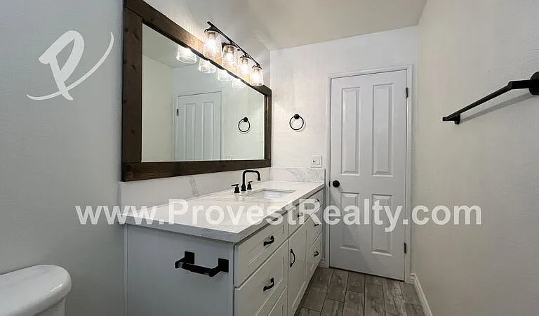 18370 Danbury Ave — Photo 20