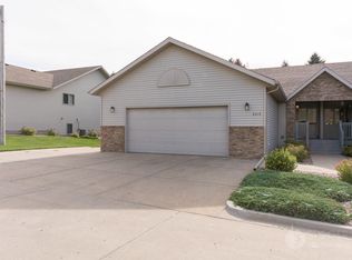 2313 Hoover Ave, Bismarck, ND 58501
