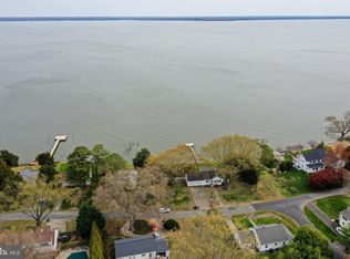 3201 Riverview Dr, Colonial Beach, VA 22443