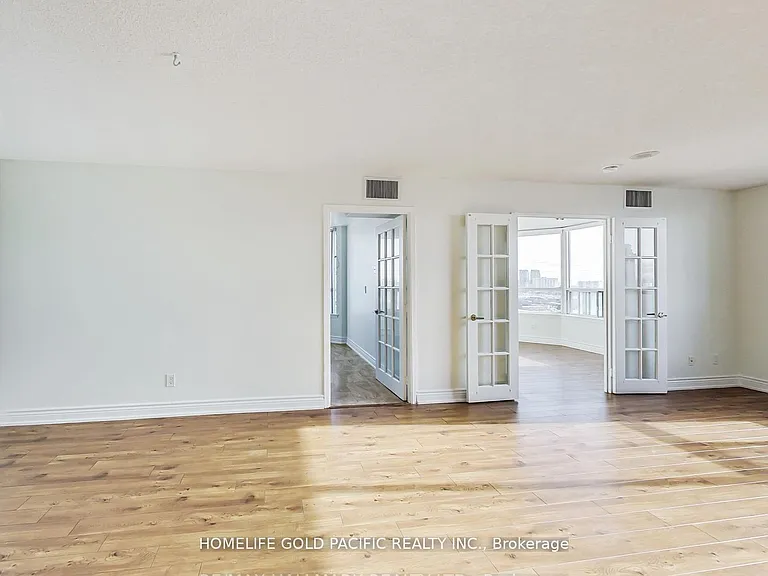 88 Corporate Dr #1604 — Photo 32