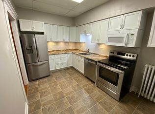 91 3rd St #1, Waterford, NY 12188