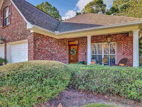 2nd image of 205 E Towne Dr