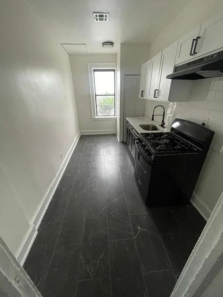 2 bed, $1,850 — Photo 1