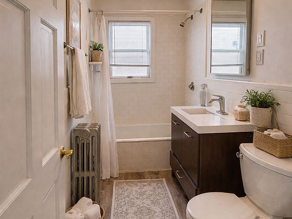 5th image of 127 Saint Andrew Rd Floor 2