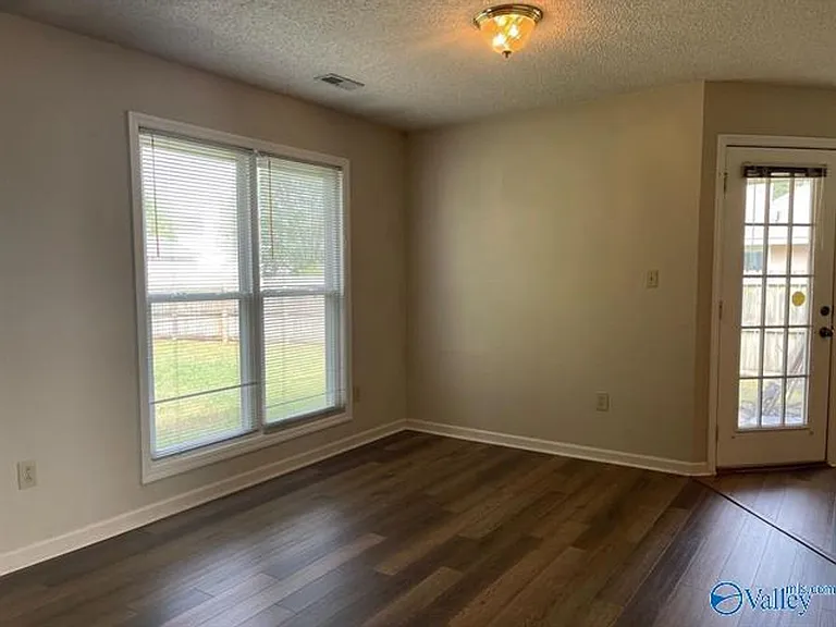 118 Todd Dr — Photo 12