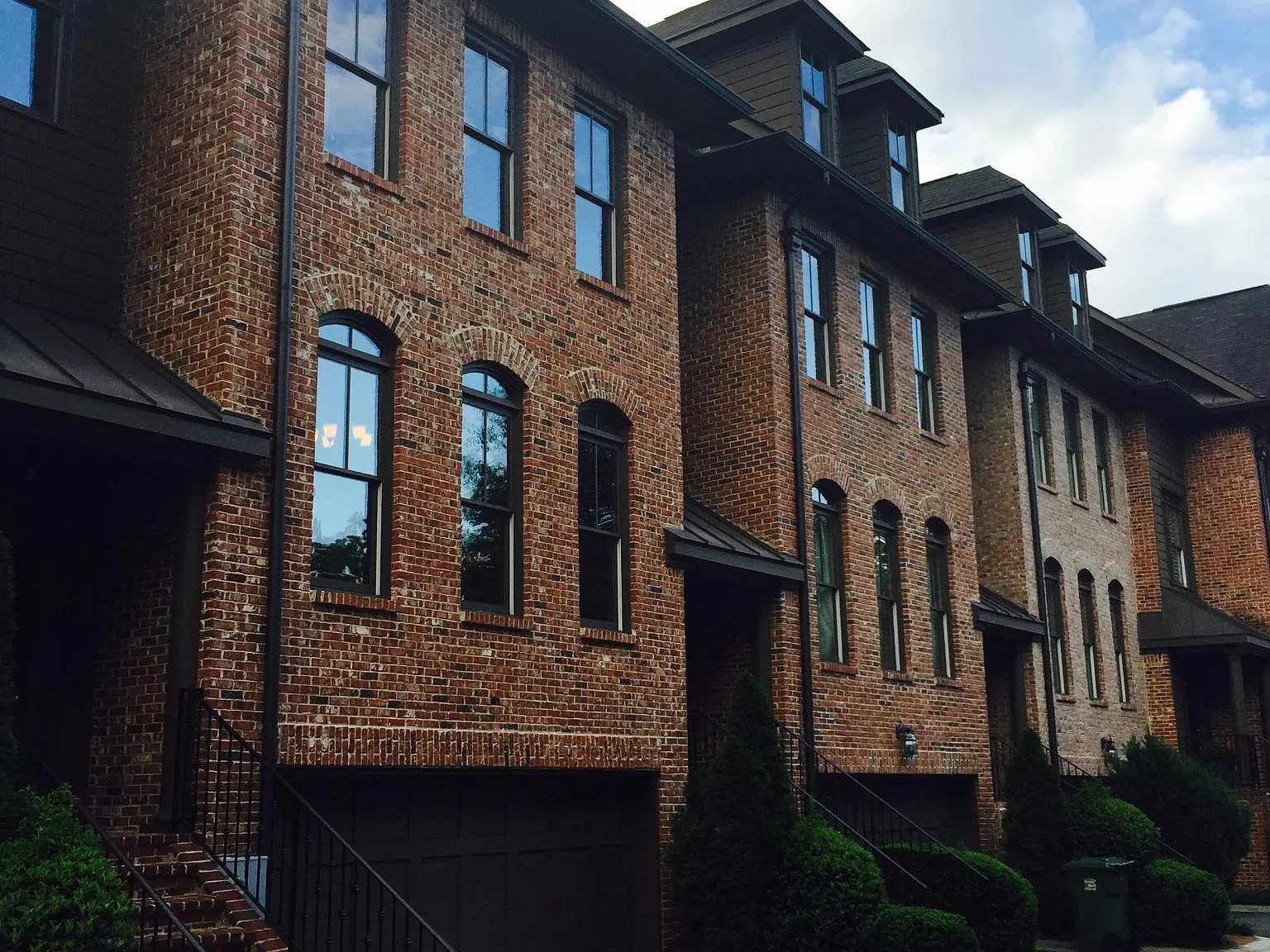 4222 Rickenbacker Drive NE — Photo 4