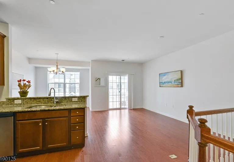 306 Waterview Ct — Photo 5