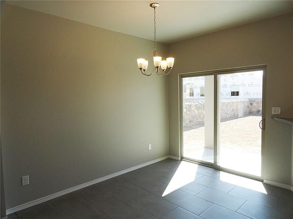 4th image of 14528 Hunters Grove Ave