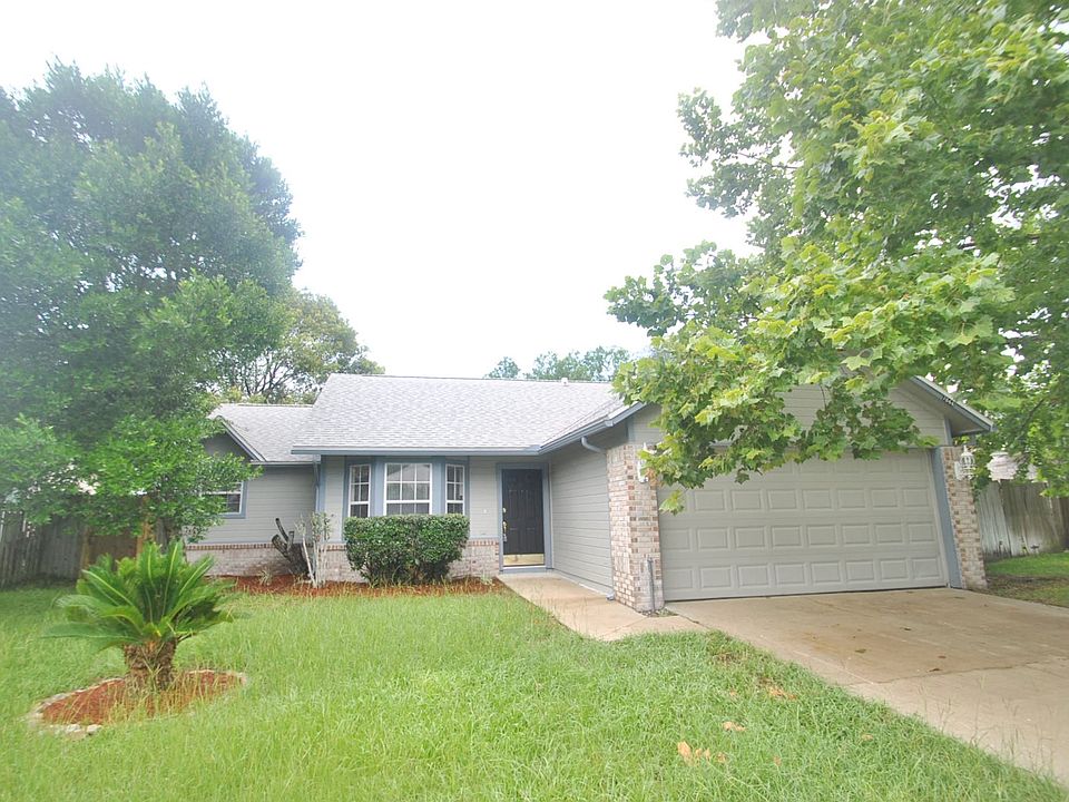 1st image of 7844 Moss Pointe Trl E
