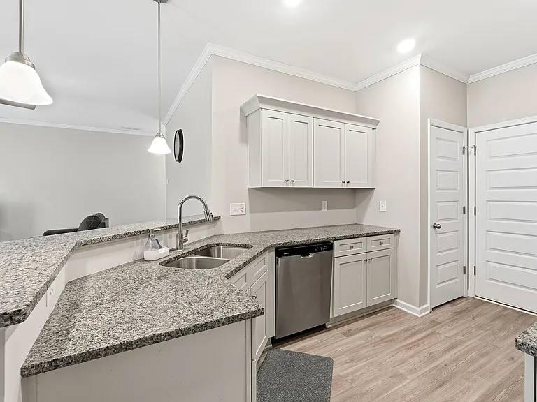 3341 Melody Ln NE — Photo 11