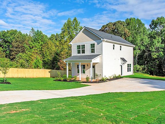 3rd image of 311 Ponder Rd