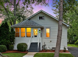 28 N Princeton Ave, Villa Park, IL