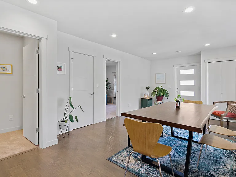 3420 Alamo Pl S — Photo 4