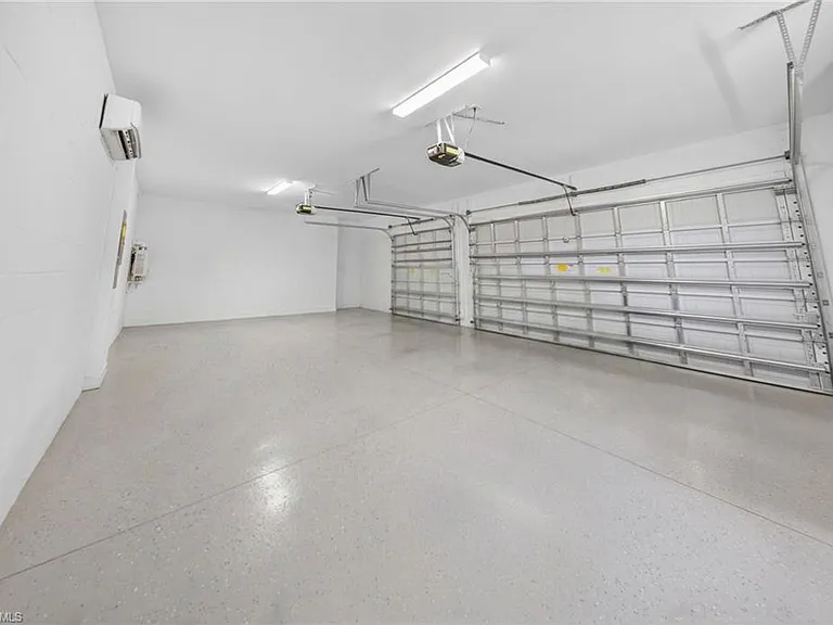 14930 Blue Bay Cir — Photo 44