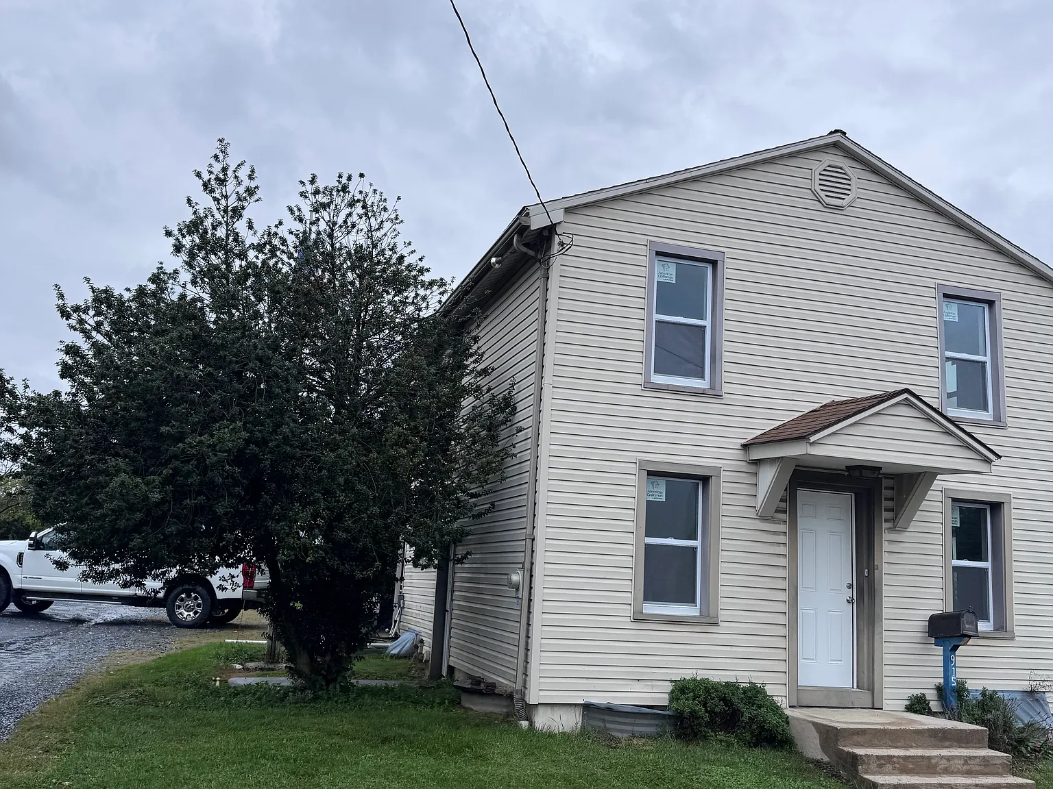 3 bed, 1400 sqft, $1,800 — Photo 2