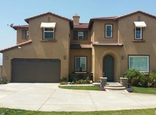 18378 Lakepointe Dr, Riverside, CA 92503