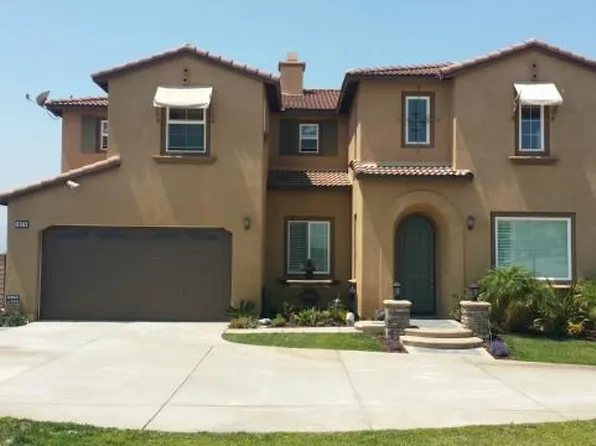 18378 Lakepointe Dr, Riverside, CA 92503