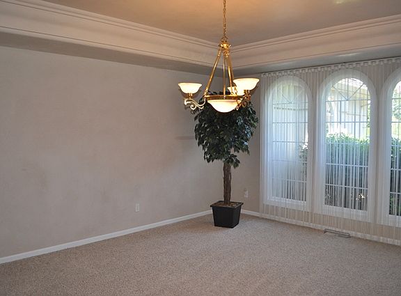 4th image of 4212 NE 171st Ave