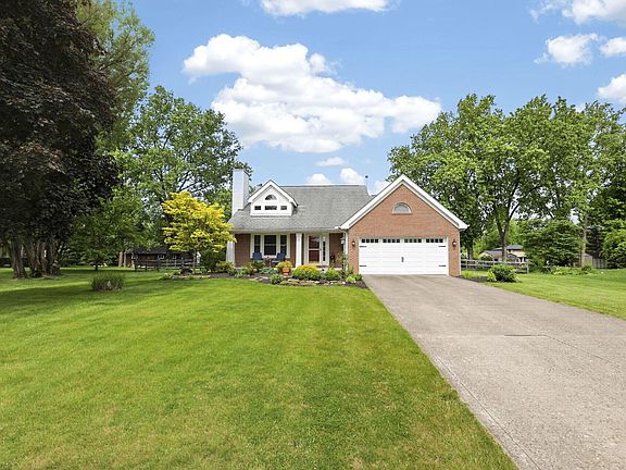 3rd image of 13681 Sudbury Dr NW