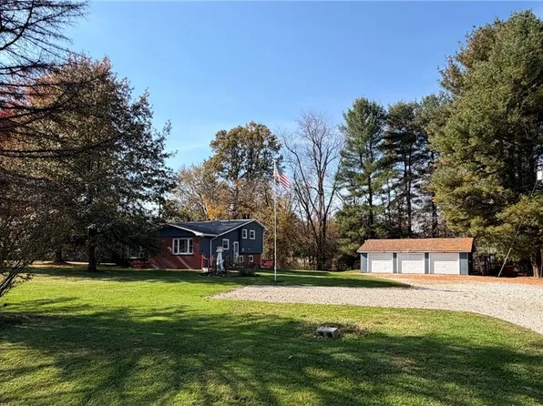 9116 State Route 800 SE, Uhrichsville, OH 44683