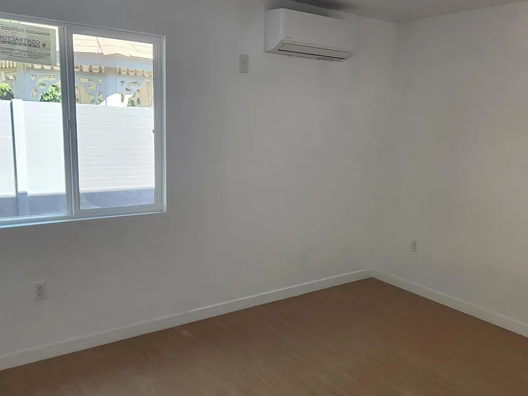 9807 Peach Ave — Photo 20