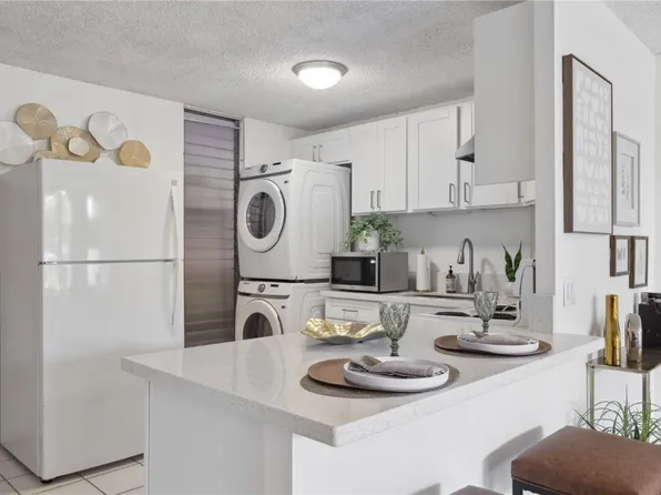 95-014 Waihonu St APT E103, Mililani, HI 96789