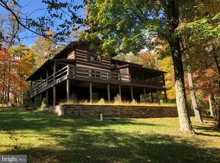 952 Top Of The Mountain Rd, Rio, WV 26755