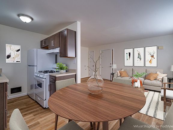 5th image of 14 Dean Pl APT 2