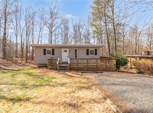 821 Carter St, Eden, NC 27288