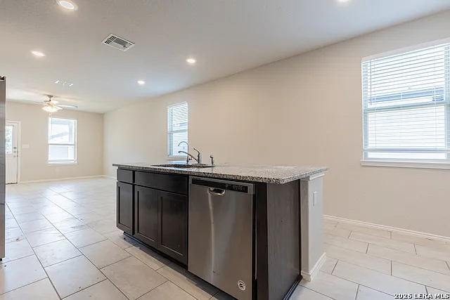 10110 Jardin Verde — Photo 6