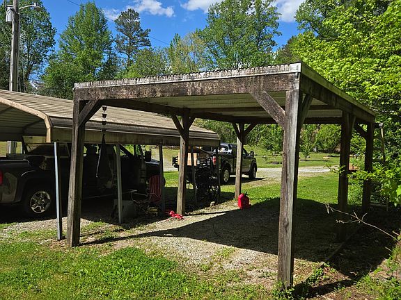 4th image of 128 Freeman Rd