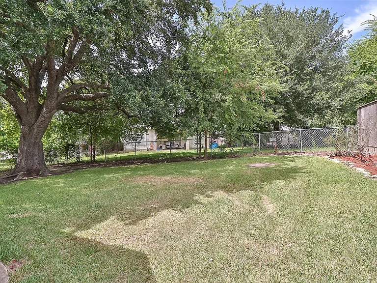 10910 Scenic Dr — Photo 40