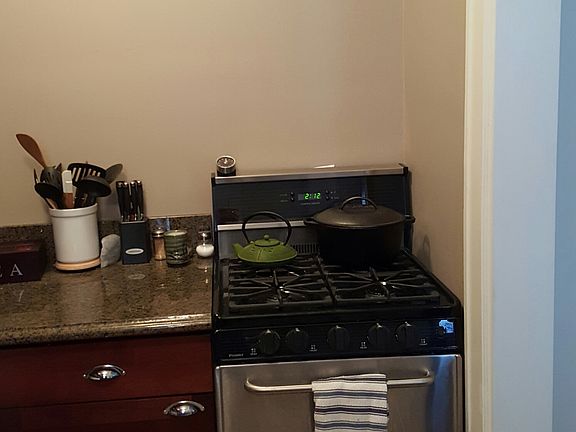 Newer oven/range