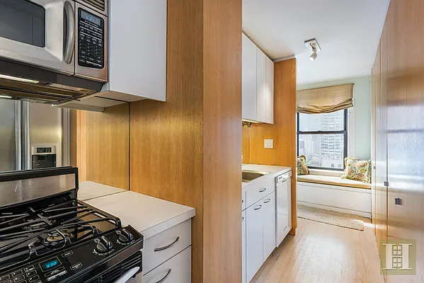 Sold by Halstead Real Estate | media 15