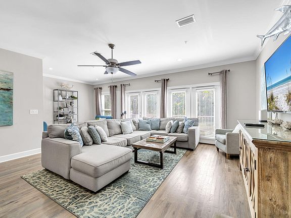 3rd image of 257 Driftwood Rd Unit 20