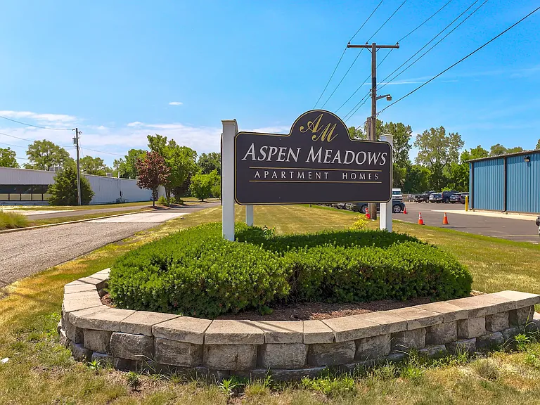 Aspen Meadows — Photo 1