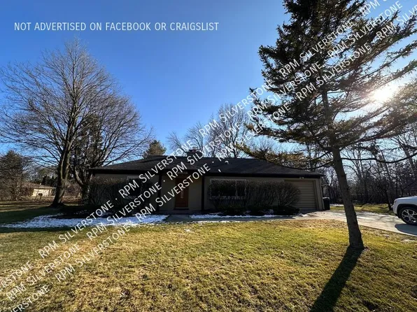 2362 Sanders Pl, Bloomfield Hills, MI 48302